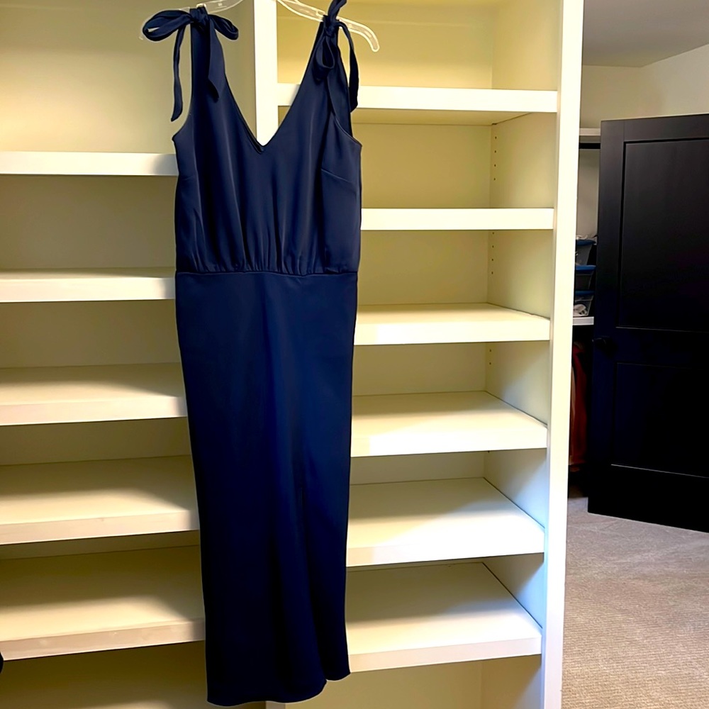 EVEREVE navy Solana midi dress size M
